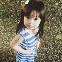 นาโอมิ(วัยเด็ก)