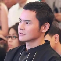 พี่ย้ง(ครูใหญ่+ผ.อ)
