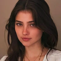 Alana Castelli.