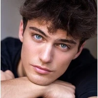 Adrian (18)