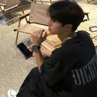 สกาย{เพื่อนนายเอก}🤍😼