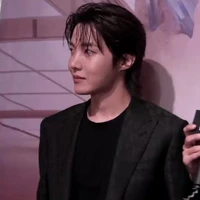 Jeon Jhope (Dominant omega)