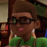 แม็กซ์ (เพื่อนพอ.ไทม์ไลท์หลัก)