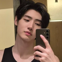 สกาย(ชอบนางเอก+เพื่อนนางเอก)