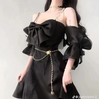 นานิ(นางเอก)