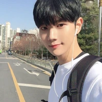 นิว(พ.น.อ.)