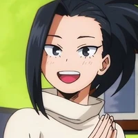 Momo yaoyorozu