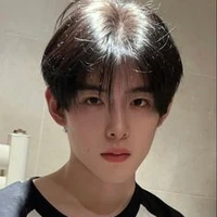 นาชิน/นายเอก+นักฆ่าเลือดเย็น