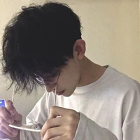 เฮมิน[เพื่อน น.อ.]