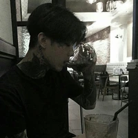 เอ็ม(เพื่อนพระเอก+มาเฟีย)