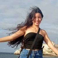 Erika (AUTORA 💜✨)