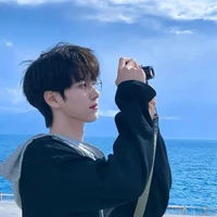 มาร์ค(เพื่อนพระนาง+ลูกเลี้ยง/ฝ.น