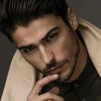 Leon Renzo ( ml)