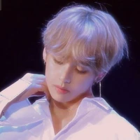 KIM TAEHYUNG (OMEGA/19 yrs)