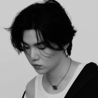 MIN YOONGI(BETA/21 yrs)