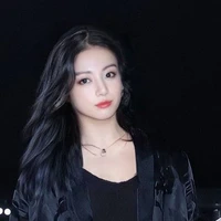 Kira Jeon 