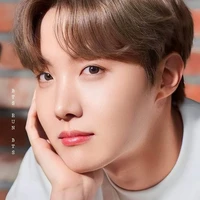 Kim hoseok ( tae