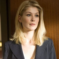 Sophia McKenzie (Mom of MC)