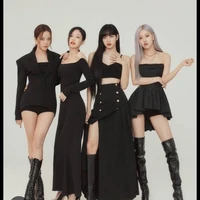 Jennie,Jisoo,Rose,Lisa