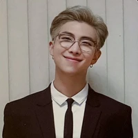 Kim namjoon(taehyung father)