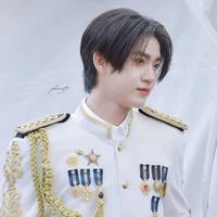 จันทรา.