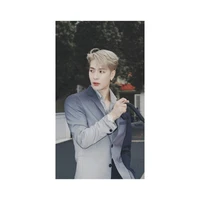 Jackson Wang( Omega)/ minister