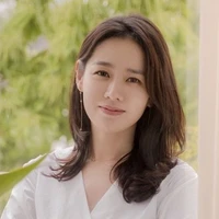 Lela (Ibu Arina)