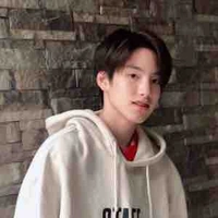 ธีร์ พระเอก