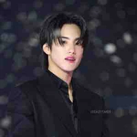 ธีร์ พระเอก