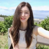 มิ้น เพื่ลนร.รเก่า 