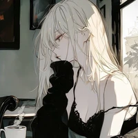 Julia Smith(fl past Best friend)