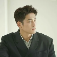 lee johan ( papa jiyeon)