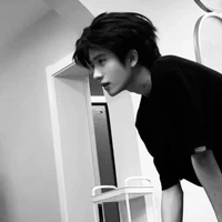 คาร์เตอร์(น้องชายคนกลางพ.อ)