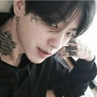 เข็มทิศ//พระเอก