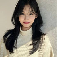 แพรวขวัญ(เลขาพระเอก)