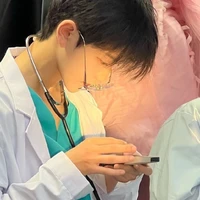 Dr Kim