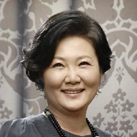 Prof. Latonya