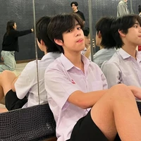 สกาย