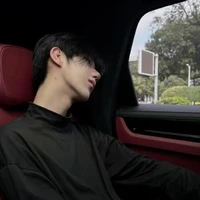 แบล๊ค(พ.อ)(พ.น อ)😈