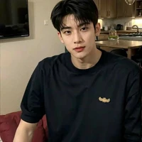 จัสมิน ซิมิโอเน่