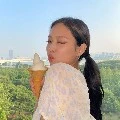JENNIE