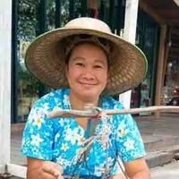 ป้าทิพย์ [เเม่ค้า]