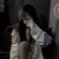 จีน่า.