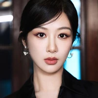 Ny. Rayna Mutiara Athala