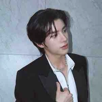 เคเดน (พ่อมาร์คัส)