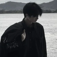 เฟิร์ส(พ.อ)