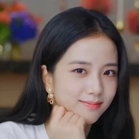 Jisoo Alexander 