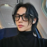🖤---Felix