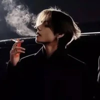 Kim taehyung..《dominant rare omega》