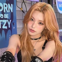 hwang yeji